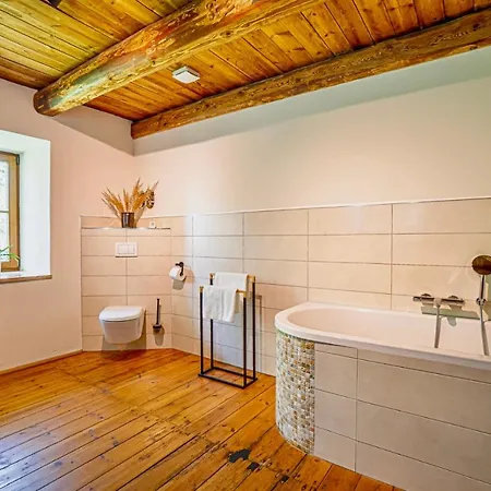 Historischer Kornspeicher Mit Pool Am Selketal, Natururlaub Im Harz * Ermsleben